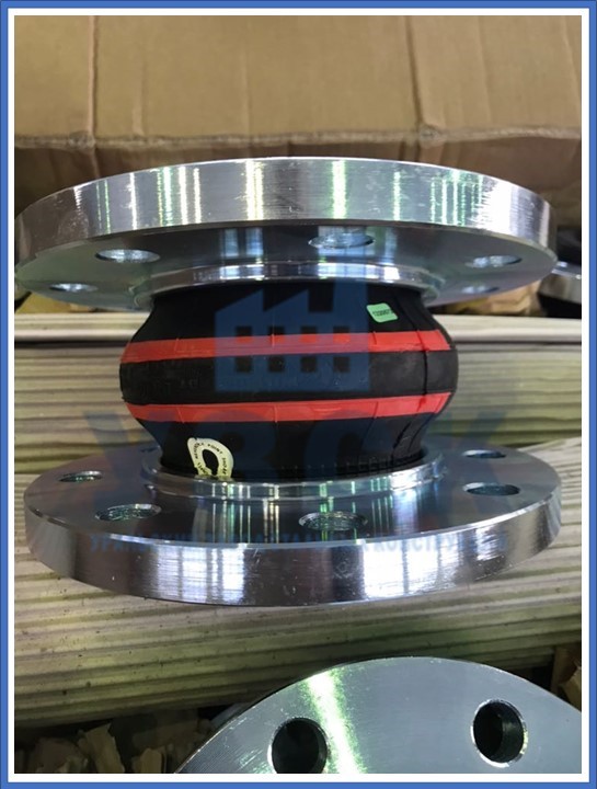 компенсатор резиновый фланцевый в Пятигорске